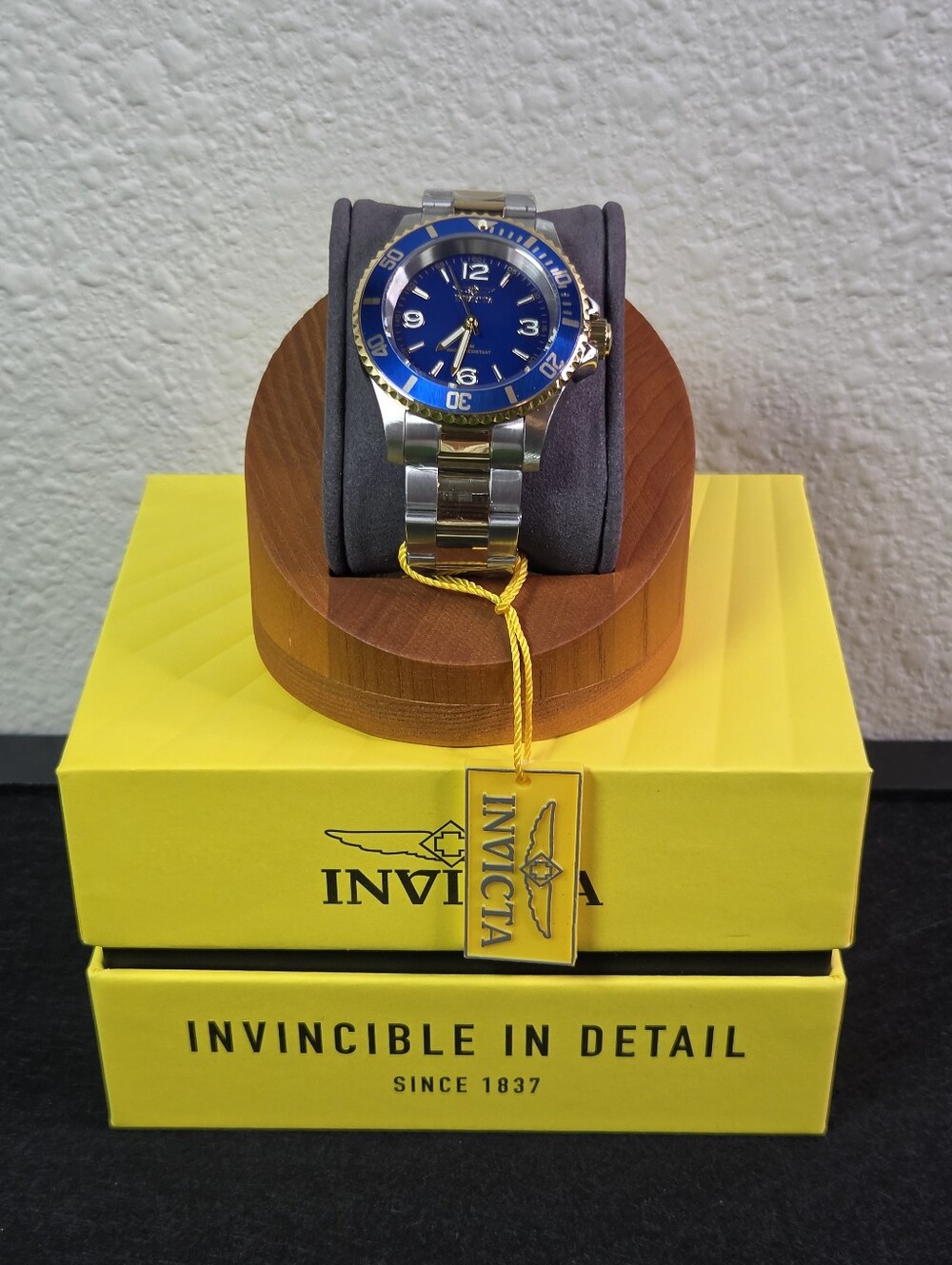 69476 Invicta Specialty Rowan Gold Tone 40mm Stainless Steel Mens Watch